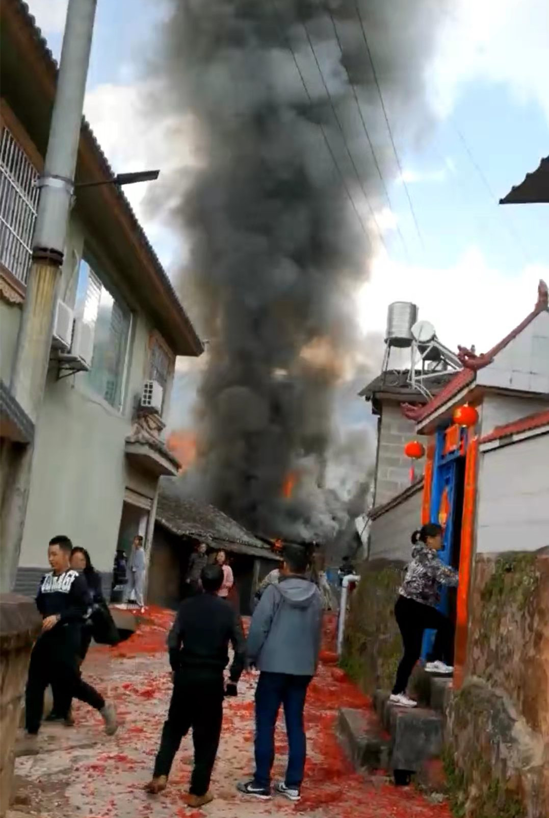 1658828899780085.jpg 2202070846000007260.jpg