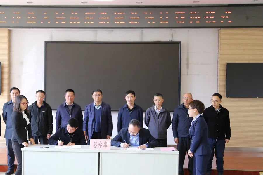 签约1.jpg