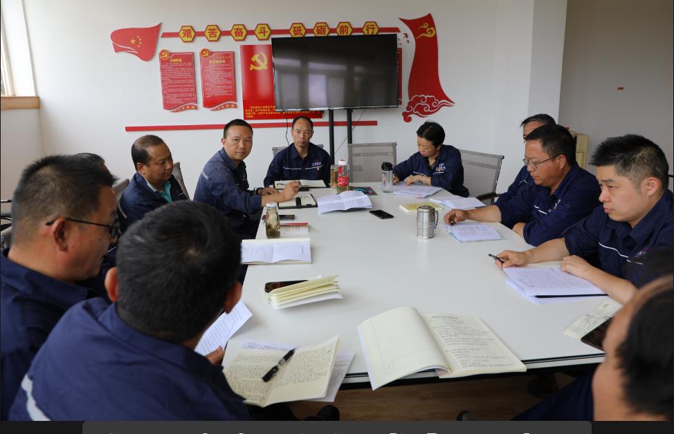 1688436785482586.jpg 研究讨论现场.jpg