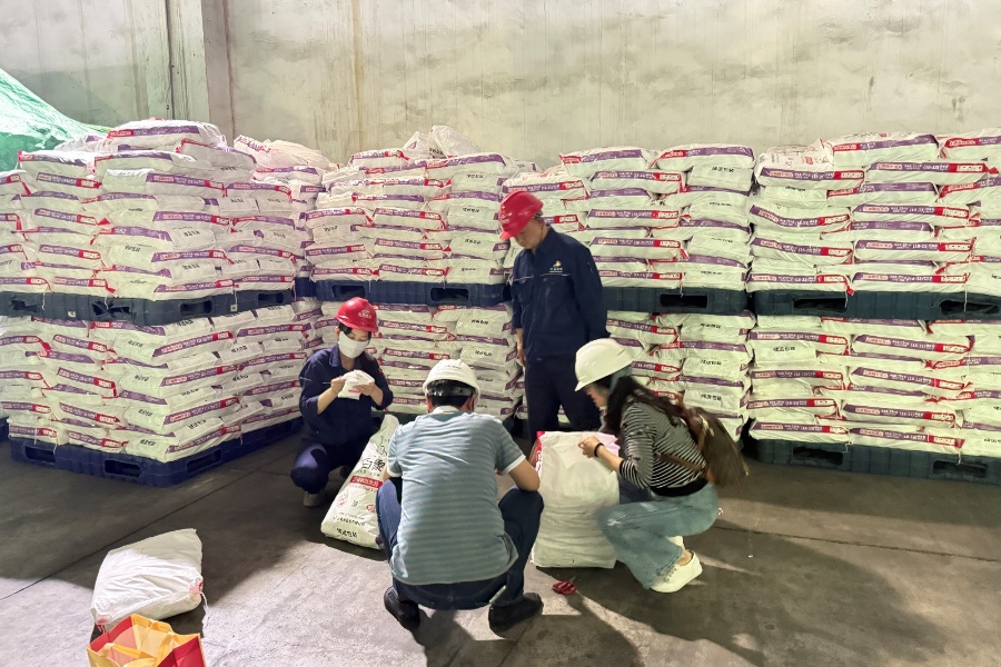 1747897602561740.jpg 抽检现场1_副本.jpg